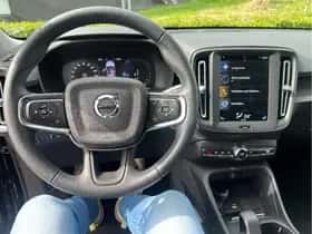 Volvo XC40 (2022) thumbnail 6