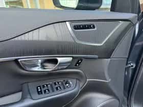 Volvo XC90 thumbnail 16