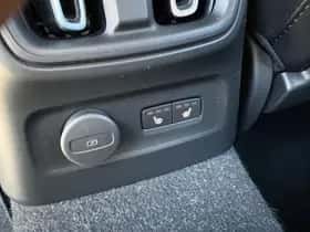 Volvo XC40 thumbnail 16