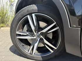 Volvo XC40 thumbnail 4