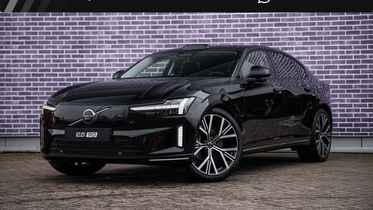 Volvo ES90 — foto 1