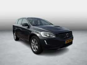 Volvo XC60 thumbnail 3