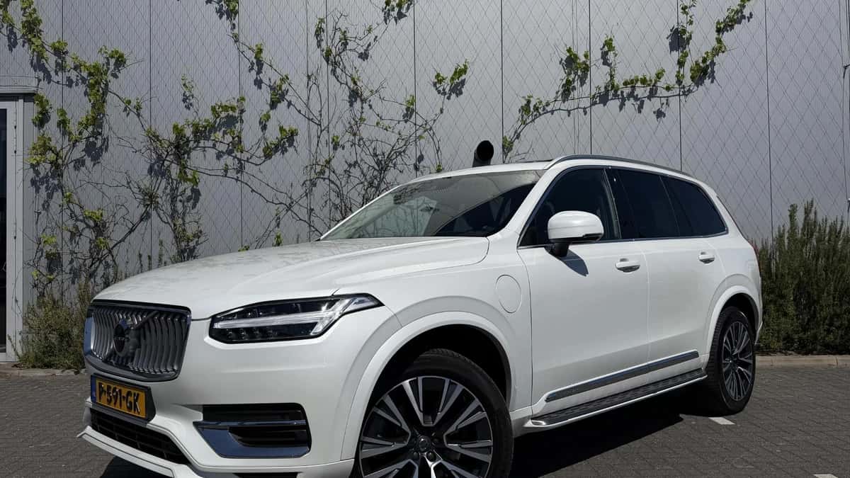 Volvo XC90 — foto 1