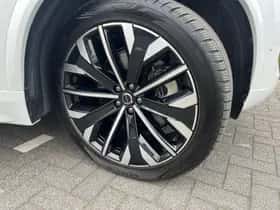 Volvo XC90 thumbnail 4