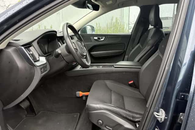 Volvo XC60 (2019) thumbnail 5