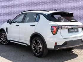Lynk & Co 01 (2025) thumbnail 4