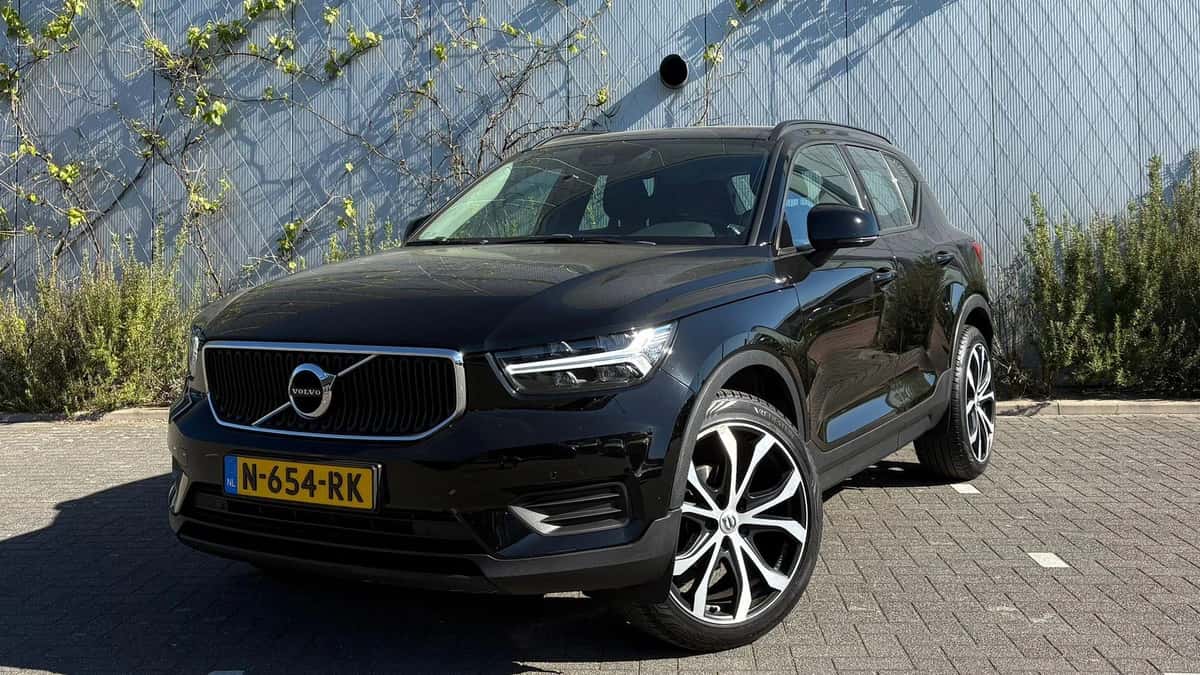 Volvo XC40 — foto 1
