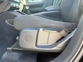 Volvo XC40 thumbnail 5