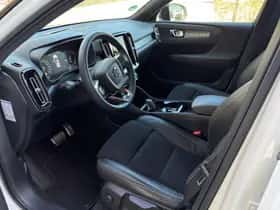 Volvo XC40 thumbnail 5