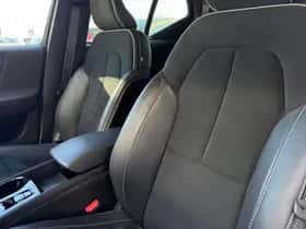 Volvo XC40 thumbnail 7
