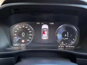 Volvo XC40 thumbnail 10