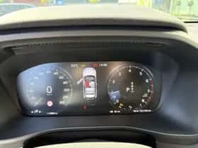 Volvo XC40 thumbnail 7
