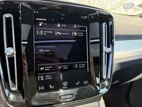 Volvo XC40 thumbnail 11