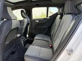 Volvo XC40 thumbnail 15