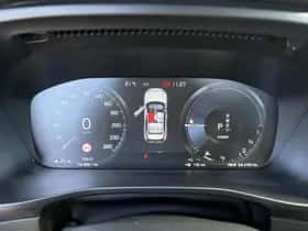 Volvo XC40 thumbnail 8