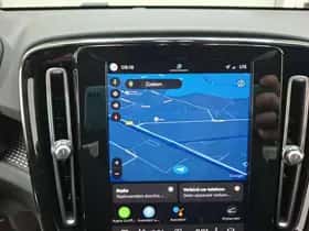 Volvo XC40 thumbnail 5