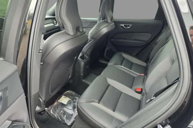 Volvo XC60 (2022) thumbnail 5