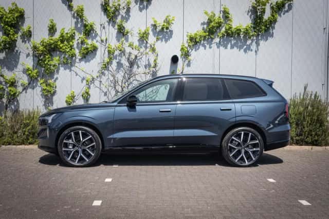Volvo EX90 (2026) thumbnail 3