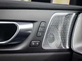 Volvo XC60 thumbnail 13