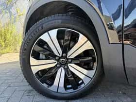 Volvo XC40 thumbnail 4