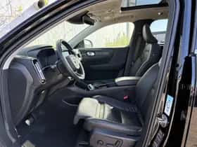 Volvo XC40 thumbnail 7