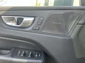 Volvo XC60 thumbnail 19