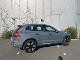 Volvo XC60 thumbnail 3