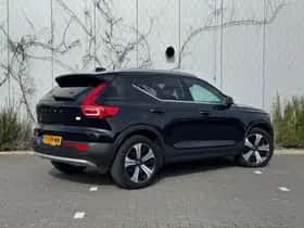 Volvo XC40 thumbnail 3