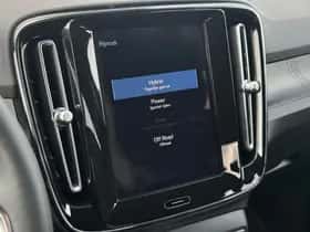 Volvo XC40 thumbnail 21