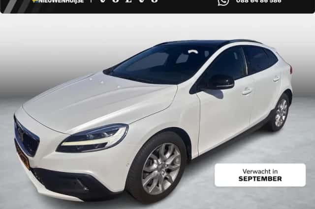 Volvo V40 (2019) thumbnail 1