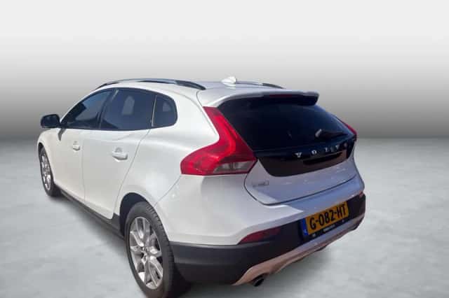 Volvo V40 (2019) thumbnail 4