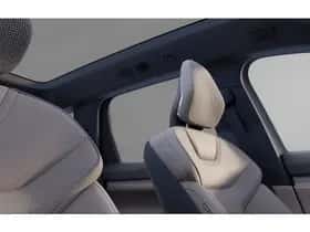 Volvo EX90 thumbnail 3