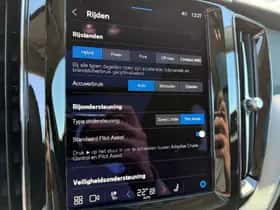 Volvo XC60 thumbnail 13