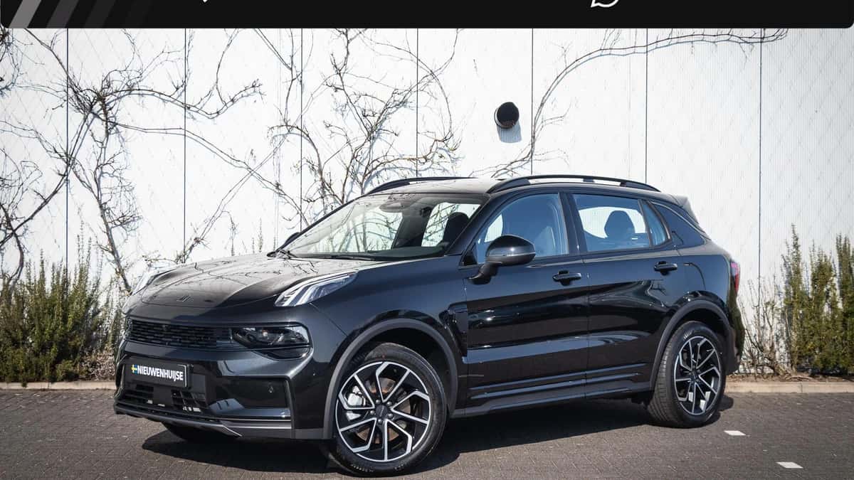 Lynk & Co 01 — foto 1