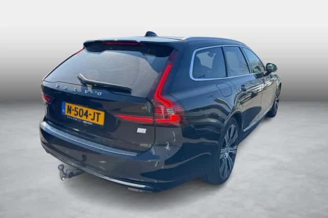 Volvo V90 (2021) thumbnail 2