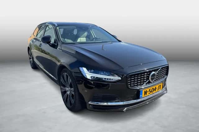 Volvo V90 (2021) thumbnail 3