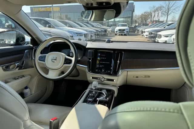 Volvo V90 (2021) thumbnail 5