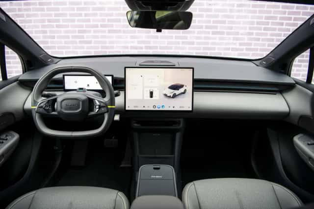 Lynk & Co 02 (2026) thumbnail 5