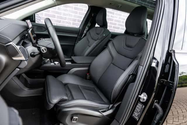 Volvo EX90 (2025) thumbnail 6