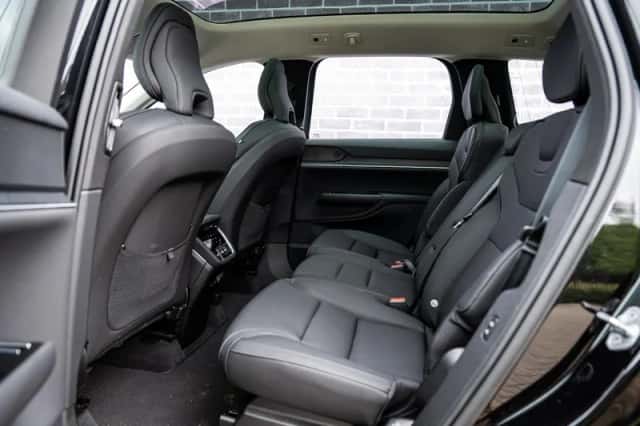 Volvo EX90 (2025) thumbnail 8