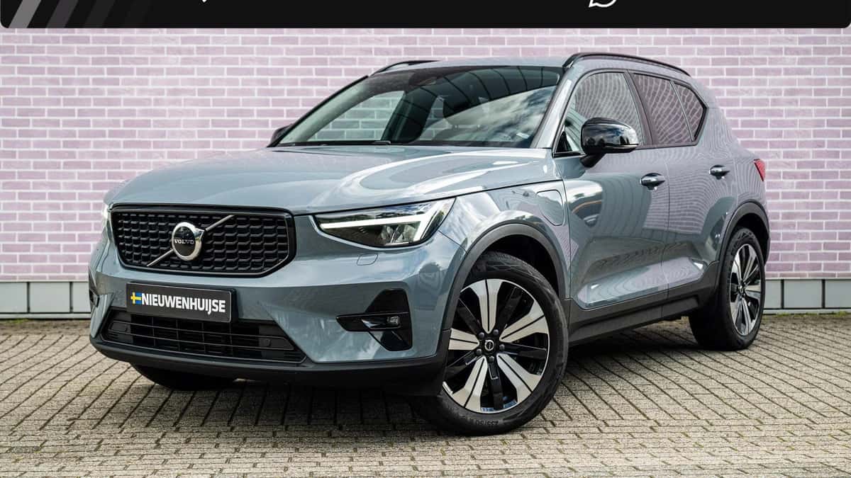 Volvo XC40 — foto 1