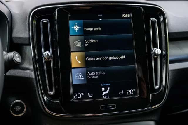 Volvo XC40 (2022) thumbnail 19