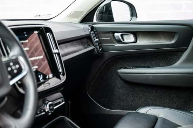 Volvo XC40 (2022) thumbnail 30