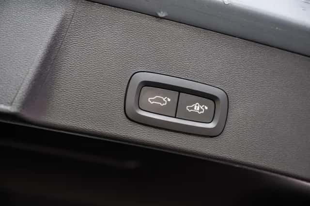 Volvo XC40 (2022) thumbnail 32