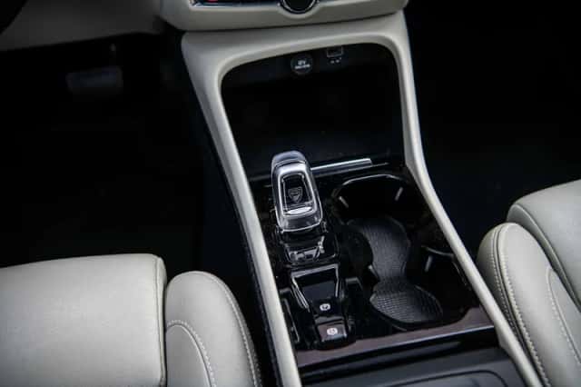 Volvo XC40 (2020) thumbnail 13