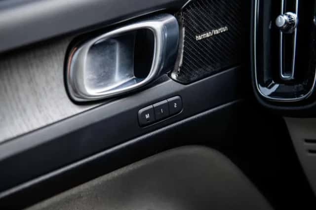 Volvo XC40 (2020) thumbnail 25