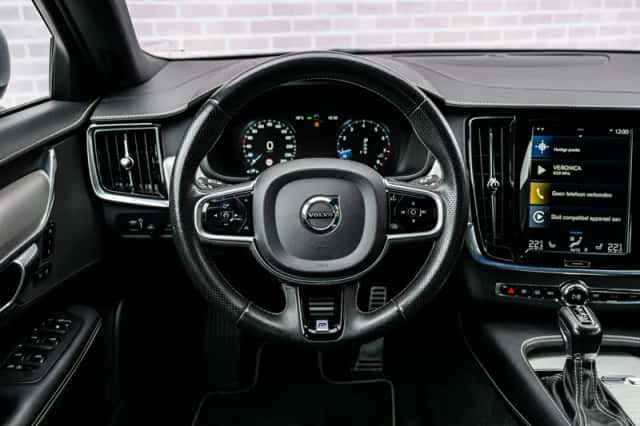 Volvo V90 (2019) thumbnail 3