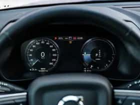 Volvo XC40 (2022) thumbnail 14