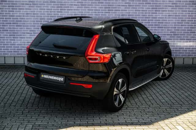 Volvo XC40 (2022) thumbnail 16