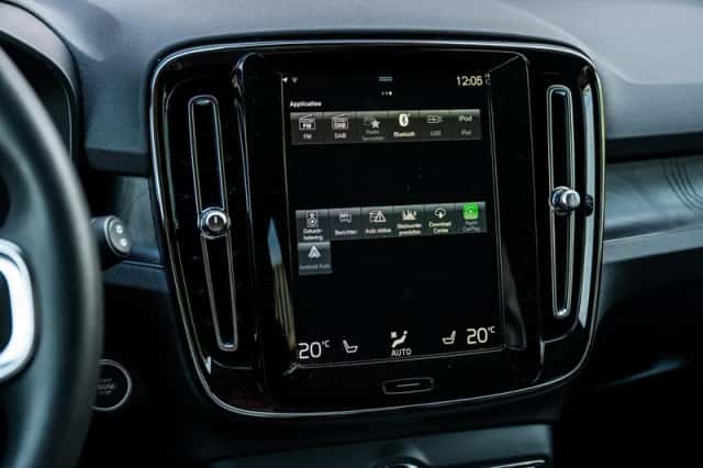 Volvo XC40 (2022) thumbnail 20